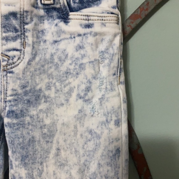 Girls’ 4T Gap Distressed Denim Stretch Jegging Ankle - Picture 6 of 11